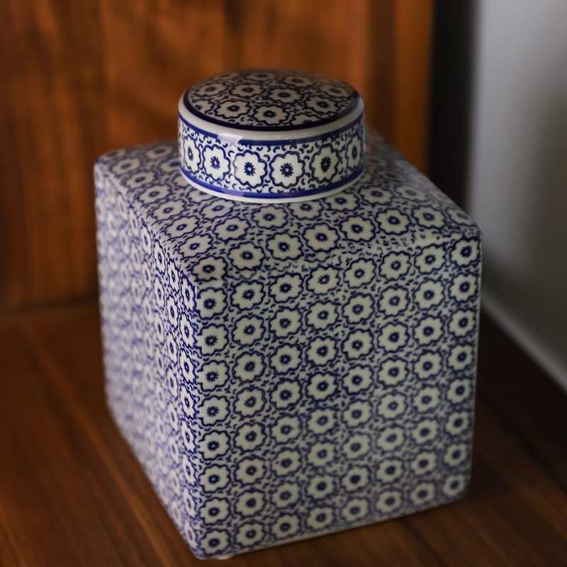 Blue and White Porcelain Flower Vase( Square Style)