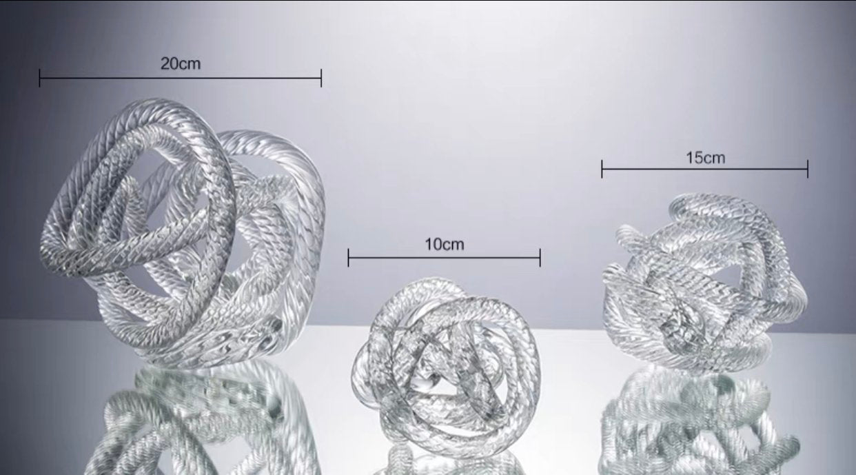 Small knotted glass sculpture (S) Diameter 10cm