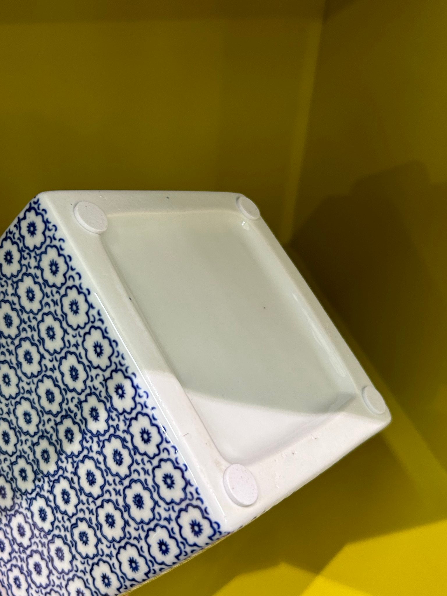 Blue and White Porcelain Flower Vase( Square Style)