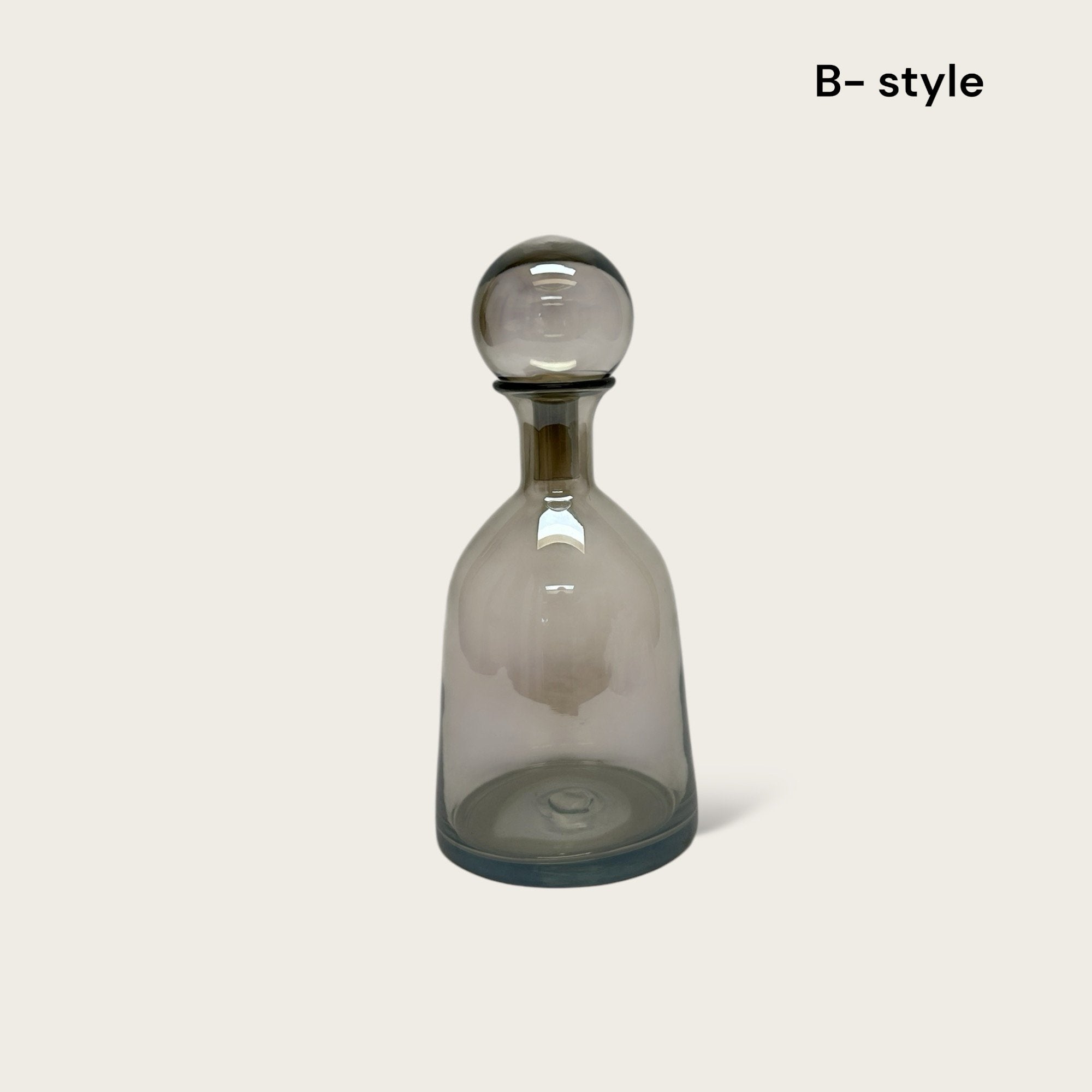 Amber glass bottles 12025 B middel