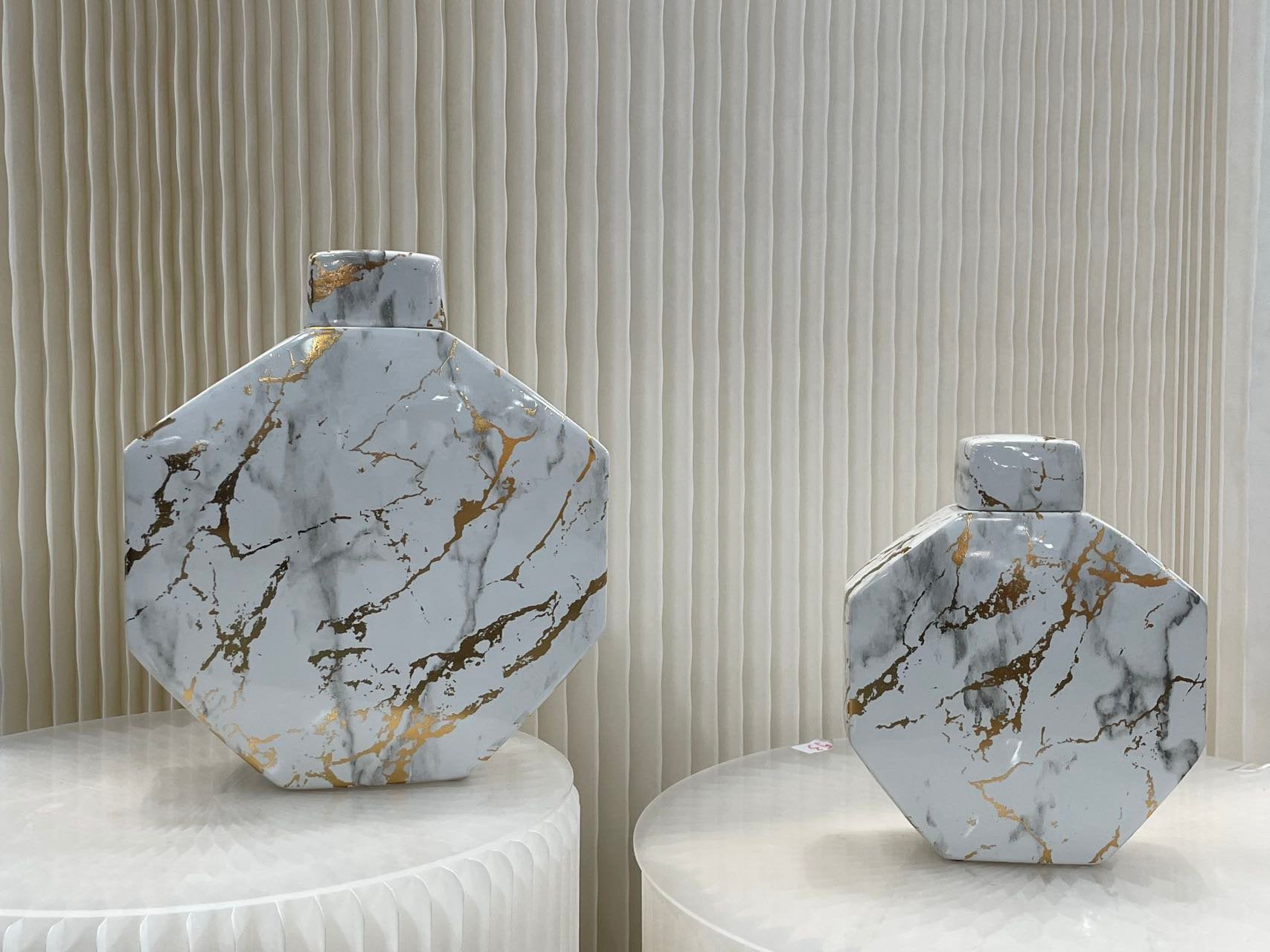 Gold Lacquer Marble Pattern Hexagon Decorative Jar small size