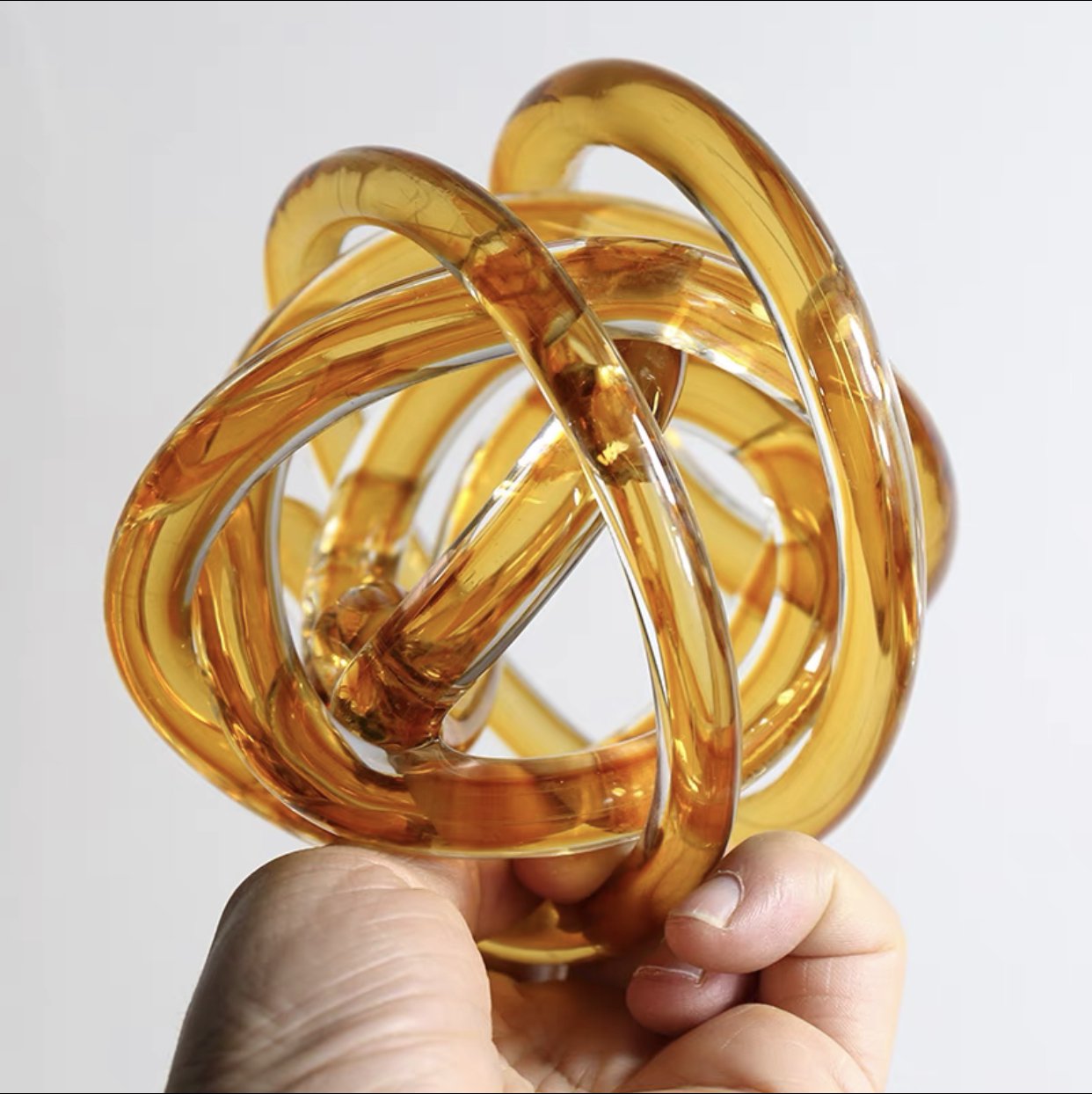 Yellow glass knot(small) Diameter: 11cm