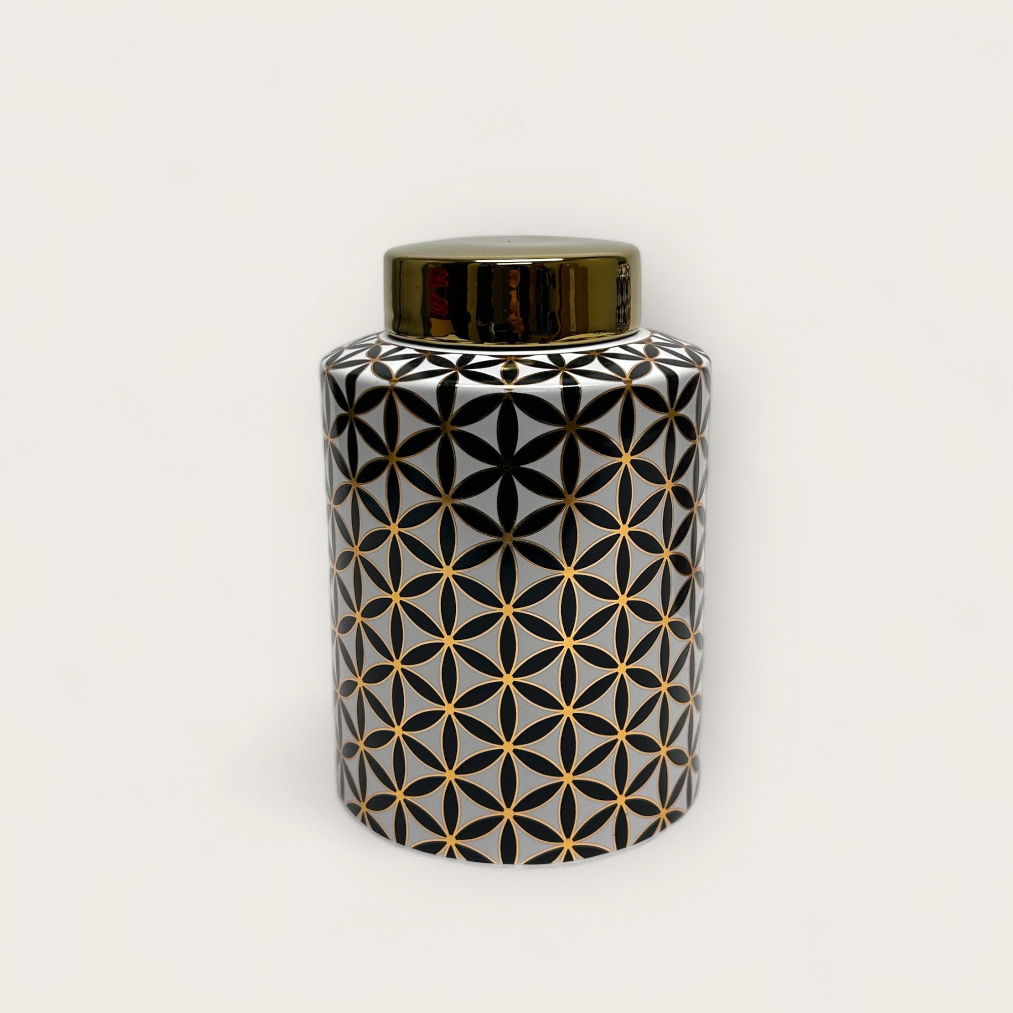 Golden Canister with Six Leaf Clover A style